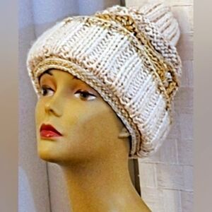 NWT Artisanal Cashmere Blend Monochromatic Beanie